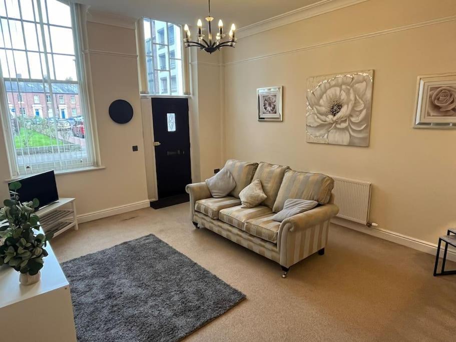 Thurnams House, Ground Floor Apartamento *